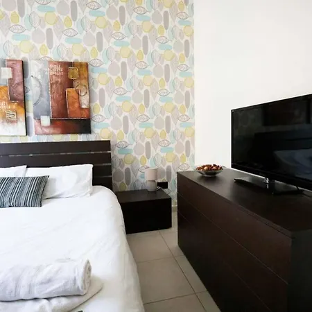 Strand 8 Apartment *
